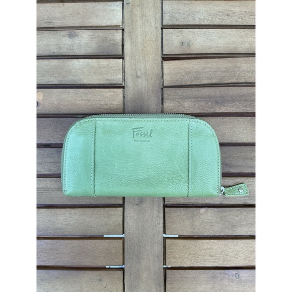 Vintage Fossil Cowhide Leather Green Zip Around Wallet - Picture 1 of 5